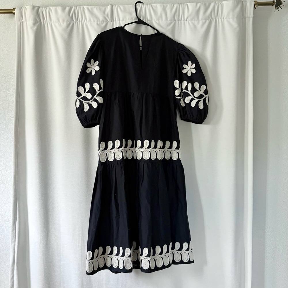 NWOT - By Anthropologie Embroidered Puff-Sleeve Midi Dress size small petite - Picture 5 of 10